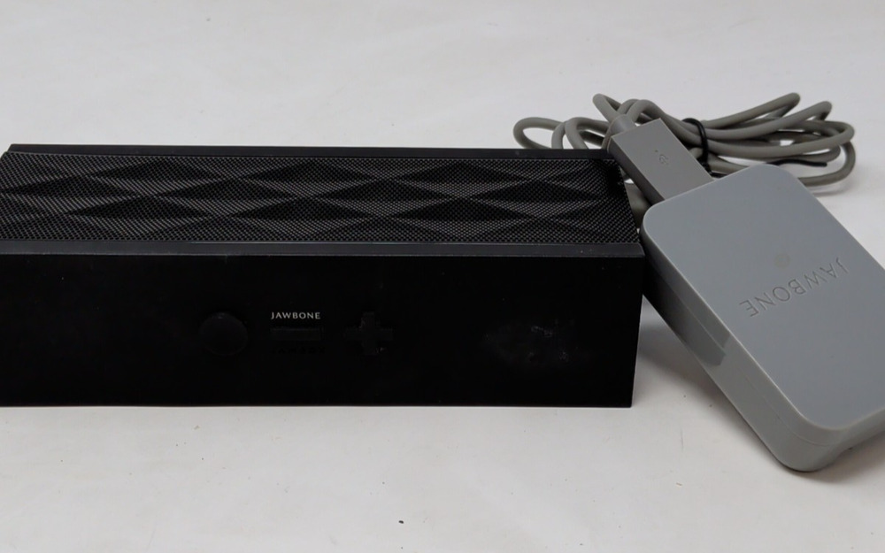 Jawbone Jambox V3J-JBE Black Diamond Wireless Bluetooth Mini Speaker-Tested